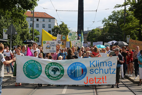 Munich for Future, gemeinsame Demonstration von Fridays for Future, Parents for Future und Scientists for Future, am 21. Juli 2019