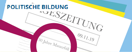 Grafik zeigt eine Zeitung mit einer Lupe darauf und darüber: Überschrift "Politische Bildung"