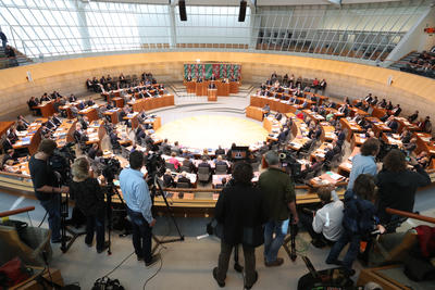 Blick in den Plenarsaal des Landtags NRW